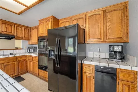 4689 Fiddleneck Dr, Redding, CA 96002 photo 7