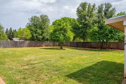 4689 Fiddleneck Dr, Redding, CA 96002 photo 19
