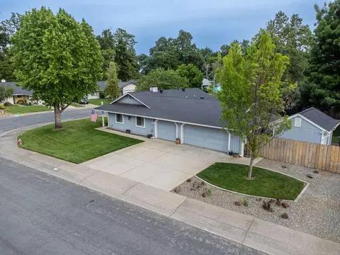 5729 Old Barn Way, Redding, CA 96001 photo 11