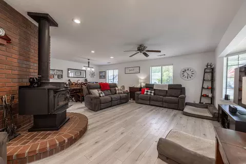 5729 Old Barn Way, Redding, CA 96001 photo 24