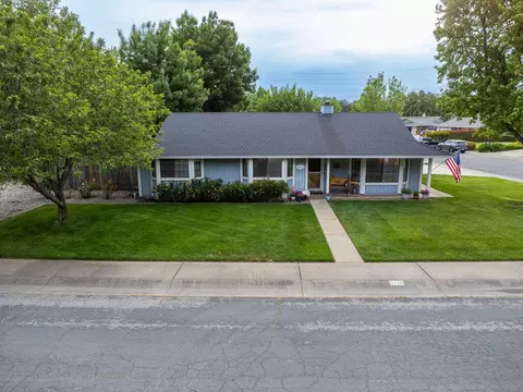 5729 Old Barn Way, Redding, CA 96001 photo 10