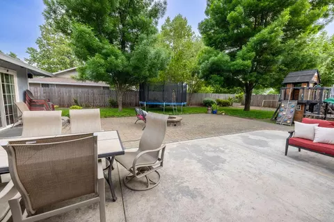 5729 Old Barn Way, Redding, CA 96001 photo 14