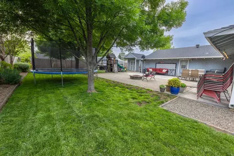 5729 Old Barn Way, Redding, CA 96001 photo 18