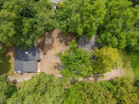 57505756 Wildwood Dr, Redding, CA 96001
