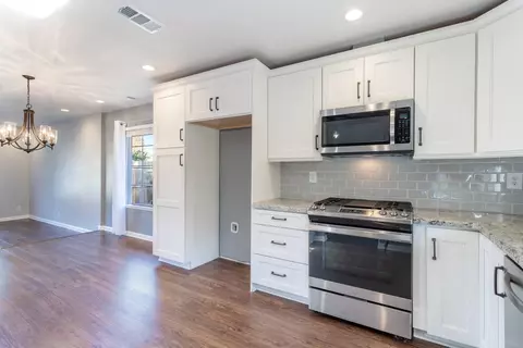 Kitchen - 2345 Windwood Ct, Redding, CA 96002 photo 3 of 3