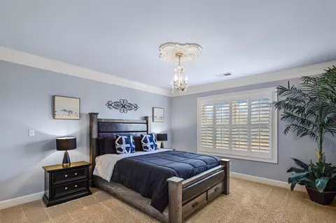 Bedroom - 8221 Kramer Ct, Redding, CA 96001 photo 6 of 9