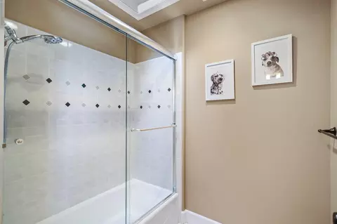 Bath - 8221 Kramer Ct, Redding, CA 96001 photo 5 of 5