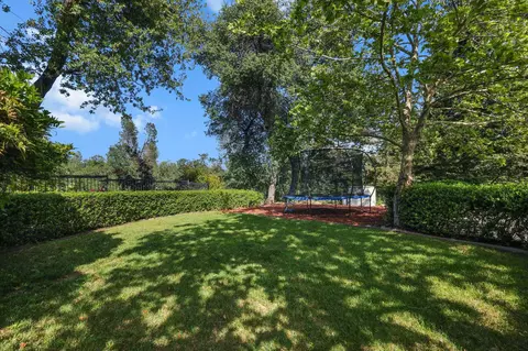 Exterior - 8221 Kramer Ct, Redding, CA 96001 photo 19 of 24