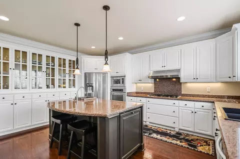 Kitchen - 8221 Kramer Ct, Redding, CA 96001 photo 2 of 4