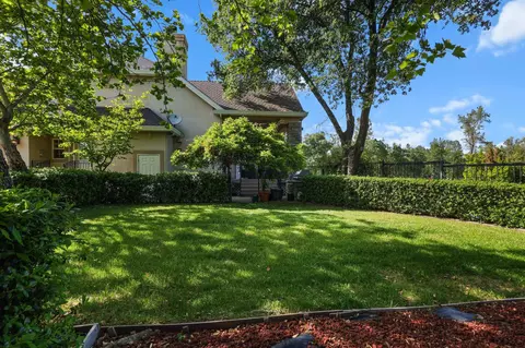 Exterior - 8221 Kramer Ct, Redding, CA 96001 photo 18 of 24