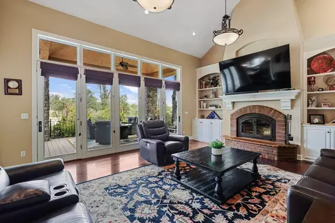 Living - 8221 Kramer Ct, Redding, CA 96001 photo 4 of 6