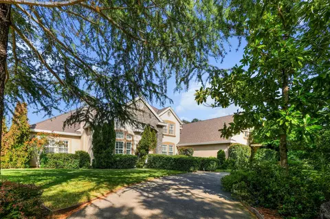 Exterior - 8221 Kramer Ct, Redding, CA 96001 photo 21 of 24