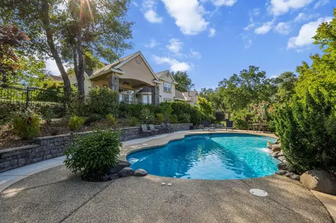 Exterior - 8221 Kramer Ct, Redding, CA 96001 photo 10 of 24