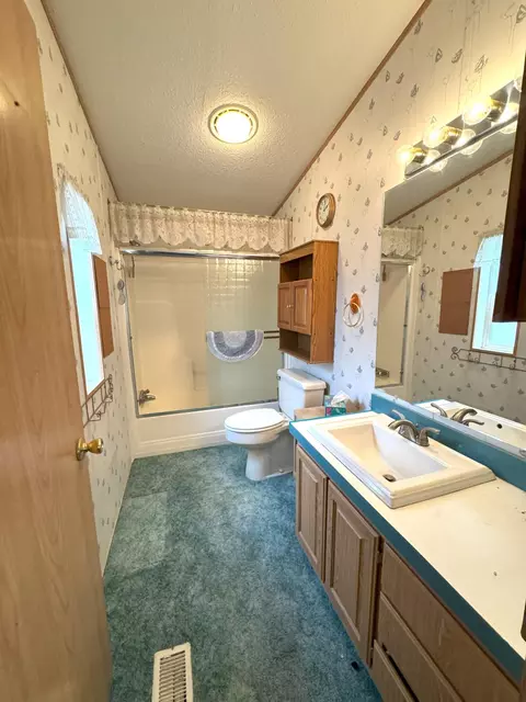550-750 Day Rd, Mcarthur, CA 96056 photo 19