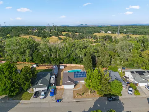 14556 Ryan Ln, Red Bluff, CA 96080 photo 32