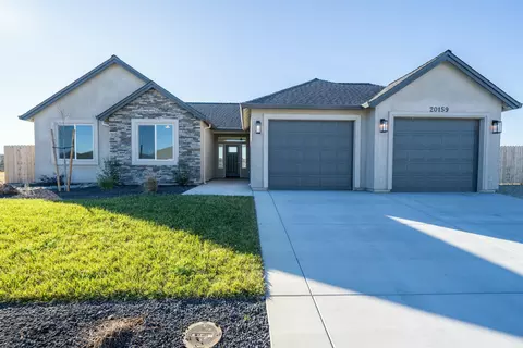 20159 Solomon Peak Dr, Anderson, CA 96007