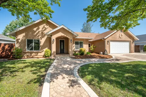 4551 Nantucket Dr, Redding, CA 96001 photo 3