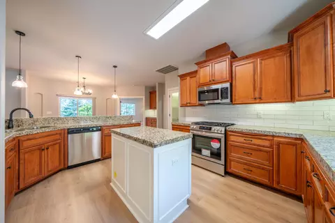 4551 Nantucket Dr, Redding, CA 96001 photo 4