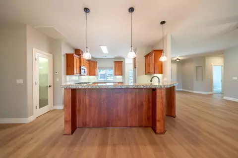 4551 Nantucket Dr, Redding, CA 96001 photo 6