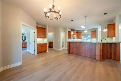 4551 Nantucket Dr, Redding, CA 96001 photo 7