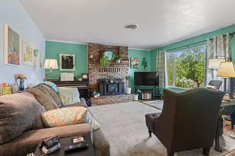 2099 Roxford Ct, Redding, CA 96001 photo 4