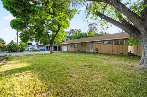 13515 Arch St, Red Bluff, CA 96080 photo 2