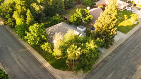 View/Area - 2312 Windwood Ct, Redding, CA 96002 photo 4 of 8
