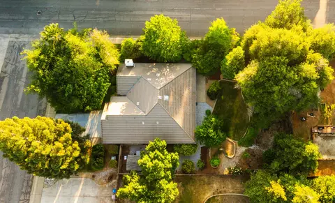 View/Area - 2312 Windwood Ct, Redding, CA 96002 photo 7 of 8