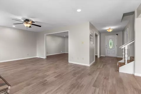 Living - 7167 Sylvan Ln, Anderson, CA 96007 photo 1 of 11