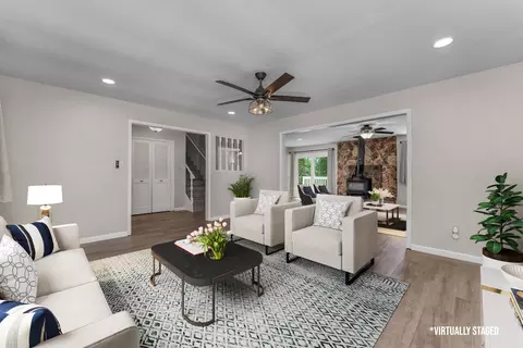 Living - 7167 Sylvan Ln, Anderson, CA 96007 photo 5 of 11