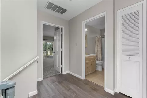 Entry Way - 7167 Sylvan Ln, Anderson, CA 96007 photo 2 of 2