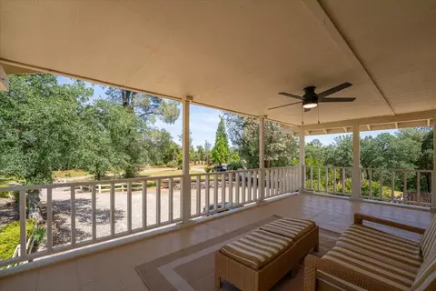 7167 Sylvan Ln, Anderson, CA 96007