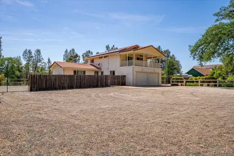 Exterior - 7167 Sylvan Ln, Anderson, CA 96007 photo 19 of 24