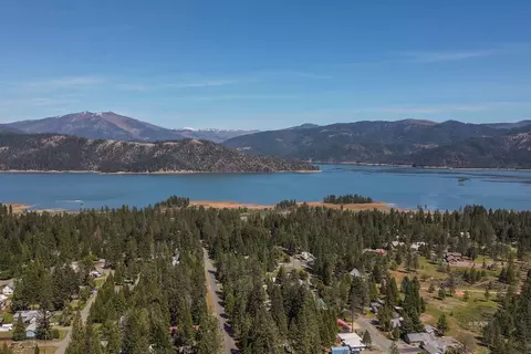 21 Cedar Rd, Trinity Center, CA 96091 photo 2