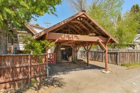 808 Hennessy, Mccloud, CA 96057 photo 8