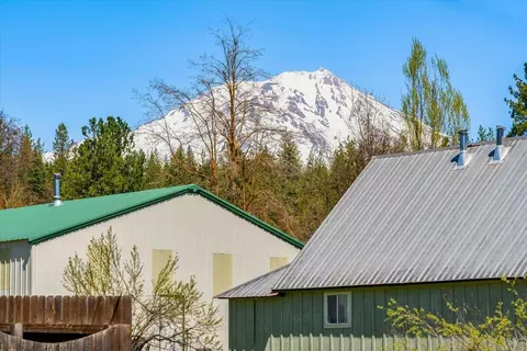 808 Hennessy, Mccloud, CA 96057 photo 11