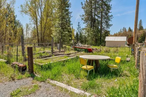 808 Hennessy, Mccloud, CA 96057 photo 9