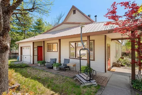 808 Hennessy, Mccloud, CA 96057 photo 35