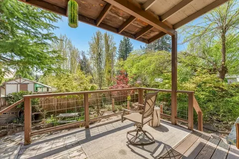 808 Hennessy, Mccloud, CA 96057 photo 20