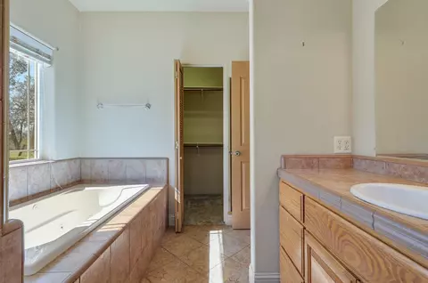 Bath - 7899 Elmers Way, Shingletown, CA 96088 photo 5 of 7