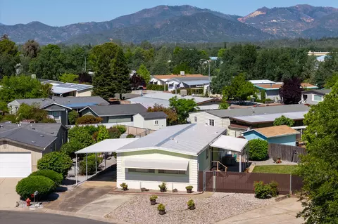 4424 Honeycomb Way, Redding, CA 96003