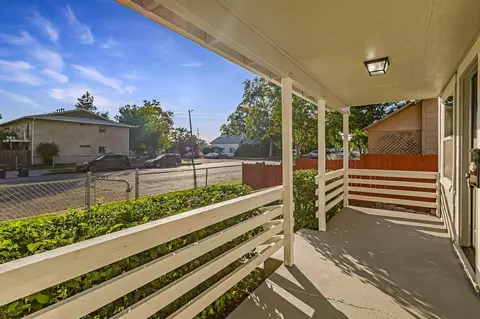 1048 Franklin St, Red Bluff, CA 96080 photo 6