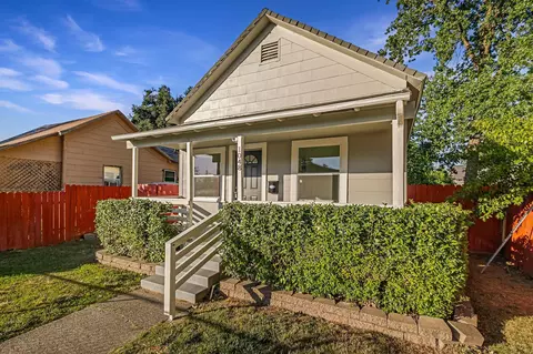 1048 Franklin St, Red Bluff, CA 96080 photo 4