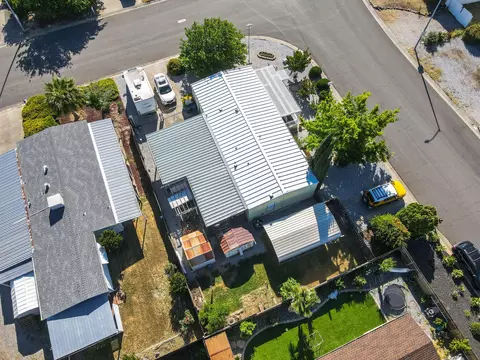 4358 White River Dr, Redding, CA 96003 photo 9