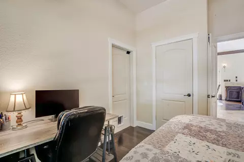 5146 Surrey Dr, Redding, CA 96002 photo 8