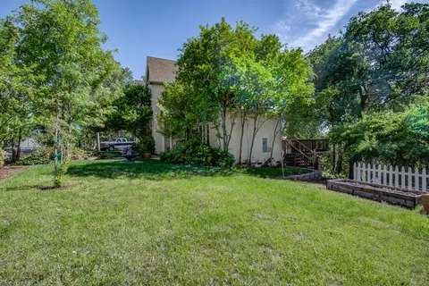 5146 Surrey Dr, Redding, CA 96002 photo 46