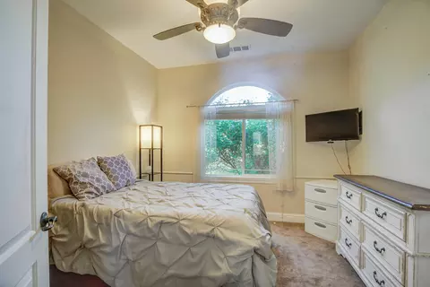5146 Surrey Dr, Redding, CA 96002 photo 36