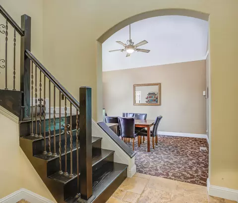 5146 Surrey Dr, Redding, CA 96002