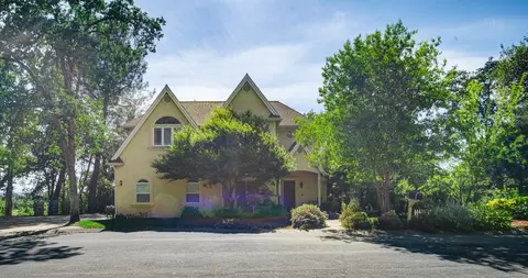 5146 Surrey Dr, Redding, CA 96002 photo 55