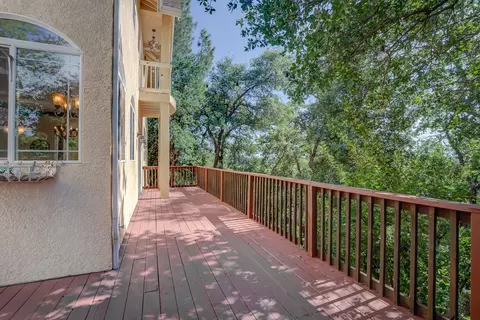 5146 Surrey Dr, Redding, CA 96002 photo 45